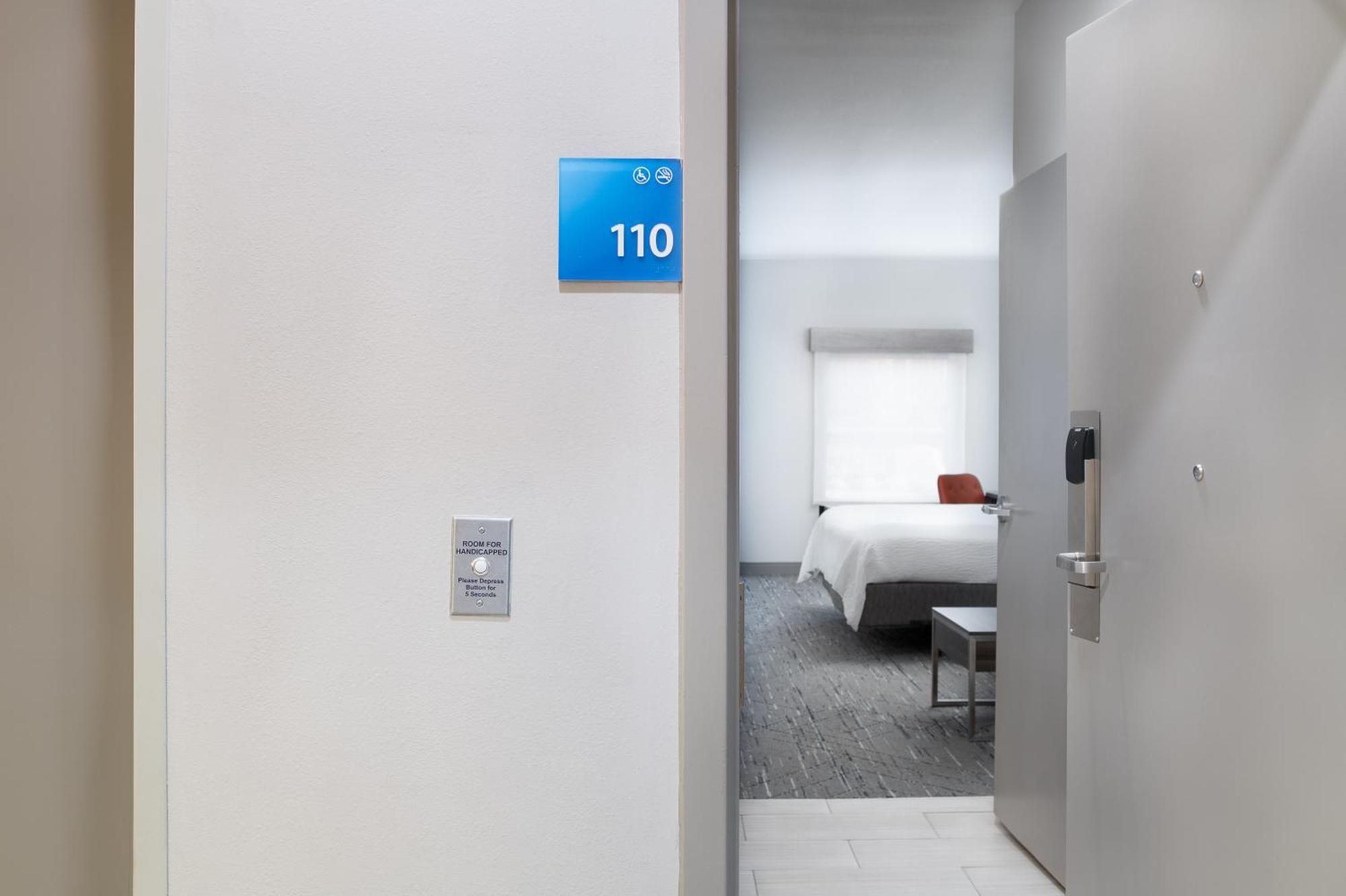 Holiday Inn Express Atlanta West - Theme Park Area By Ihg Lithia Springs Exterior foto