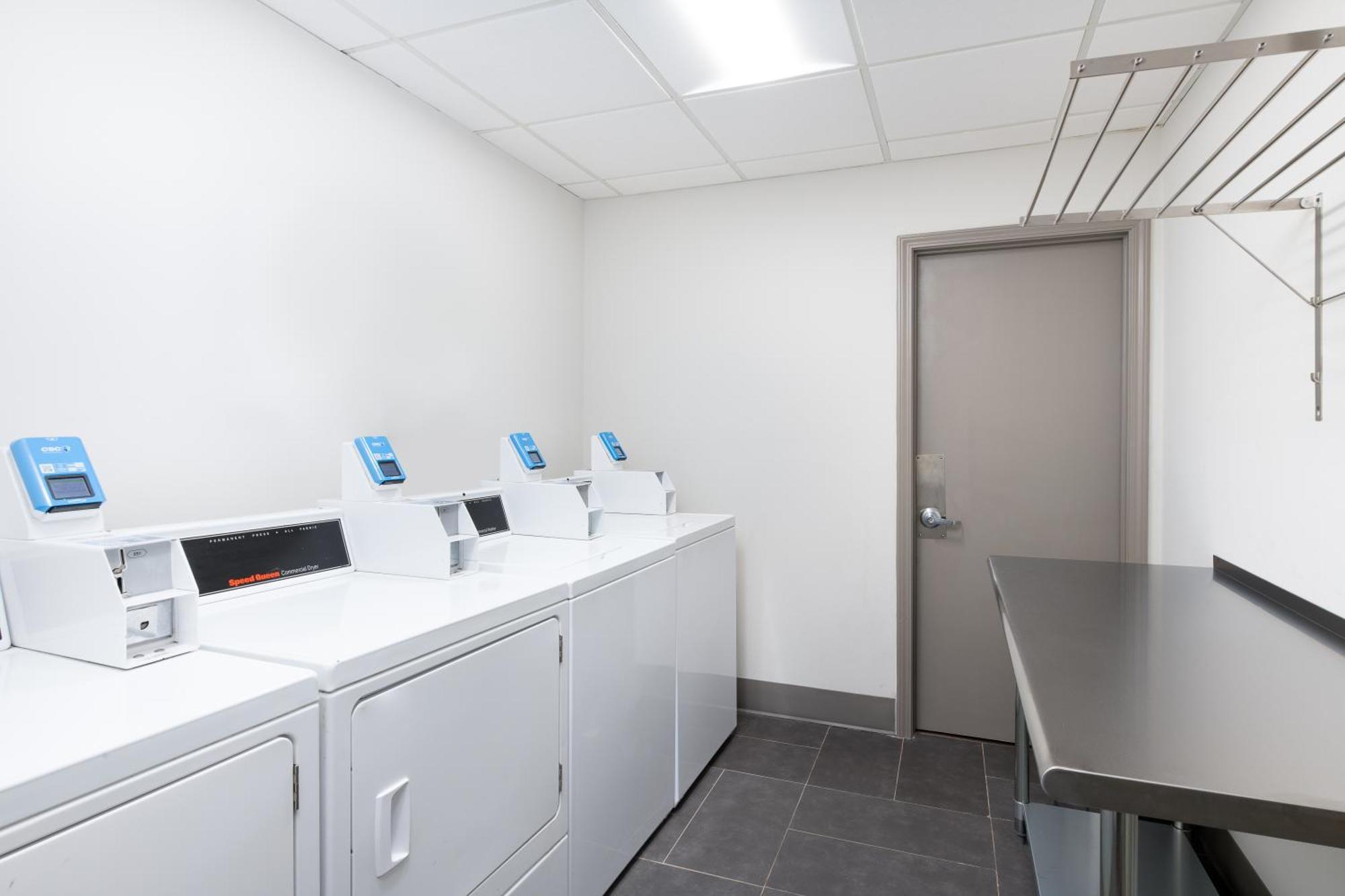 Holiday Inn Express Atlanta West - Theme Park Area By Ihg Lithia Springs Exterior foto
