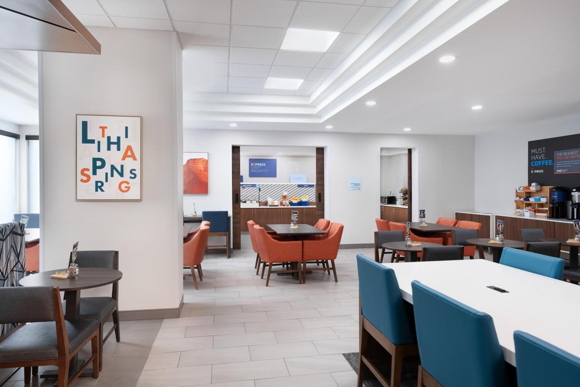 Holiday Inn Express Atlanta West - Theme Park Area By Ihg Lithia Springs Exterior foto
