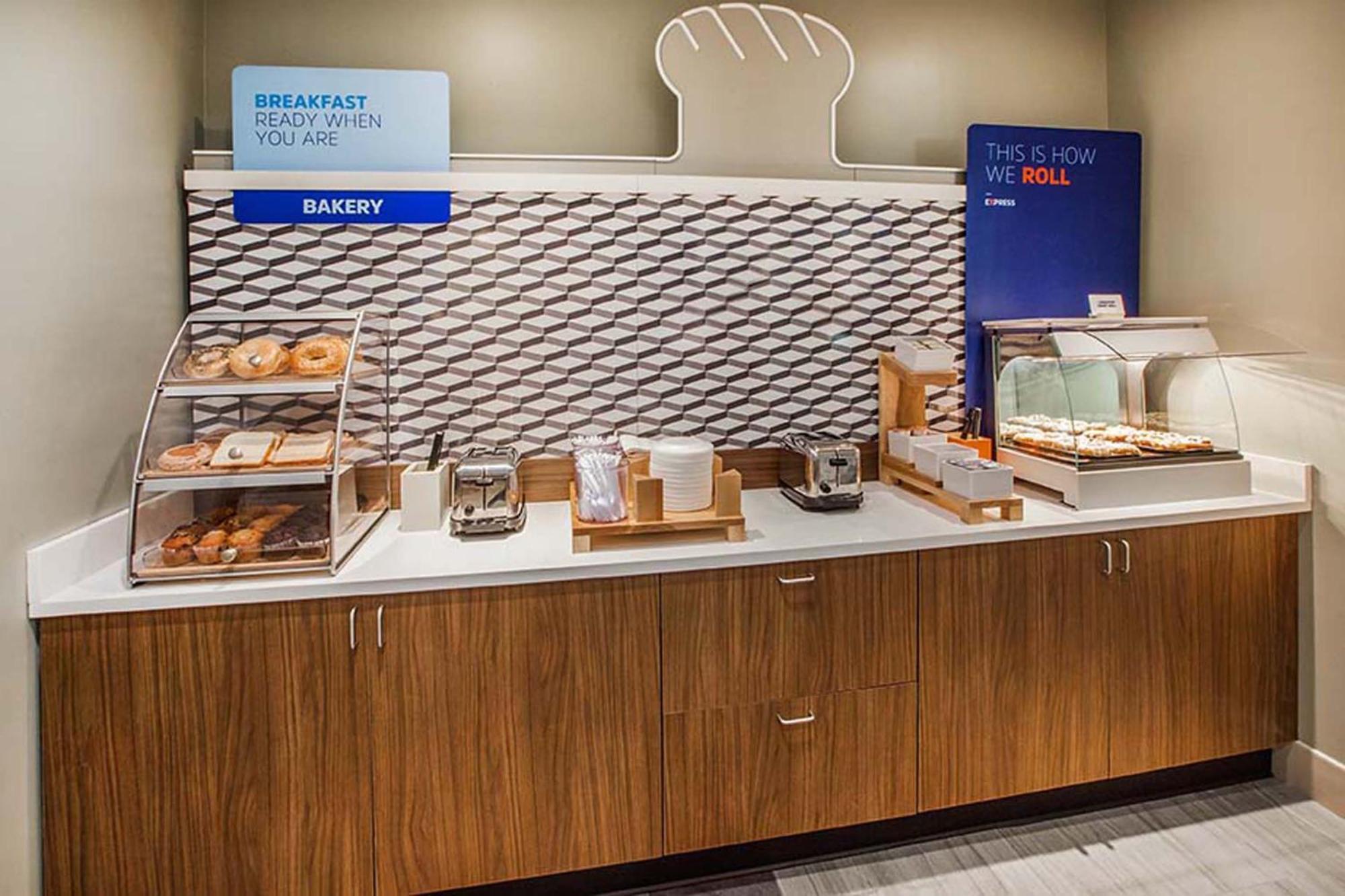 Holiday Inn Express Atlanta West - Theme Park Area By Ihg Lithia Springs Exterior foto
